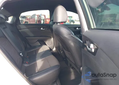 2021 Kia Forte Gt-Line из США, поврежденный, VIN 3KPF34ADXME305321